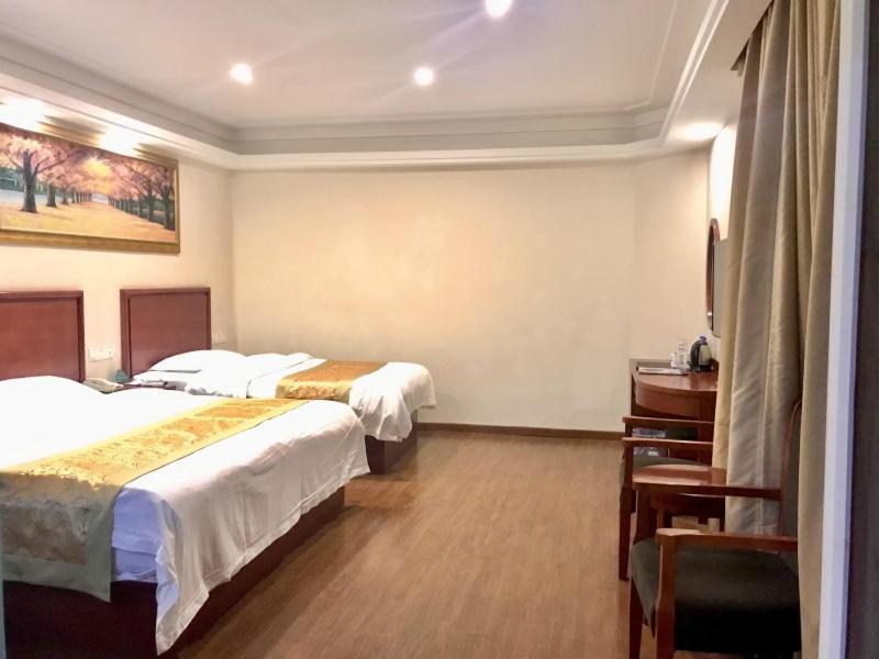 Greentree Inn Shanghai Hongqiao Hub Cao'An Road Huajiang Branch Road Express Hotel Jiading Εξωτερικό φωτογραφία