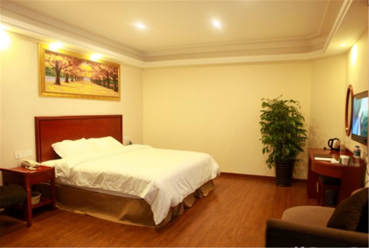 Greentree Inn Shanghai Hongqiao Hub Cao'An Road Huajiang Branch Road Express Hotel Jiading Εξωτερικό φωτογραφία