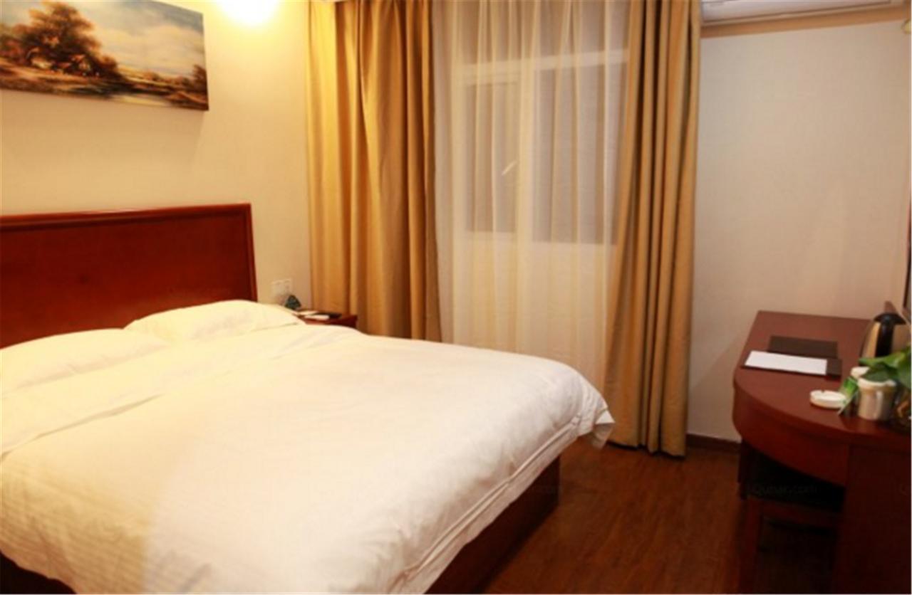 Greentree Inn Shanghai Hongqiao Hub Cao'An Road Huajiang Branch Road Express Hotel Jiading Εξωτερικό φωτογραφία