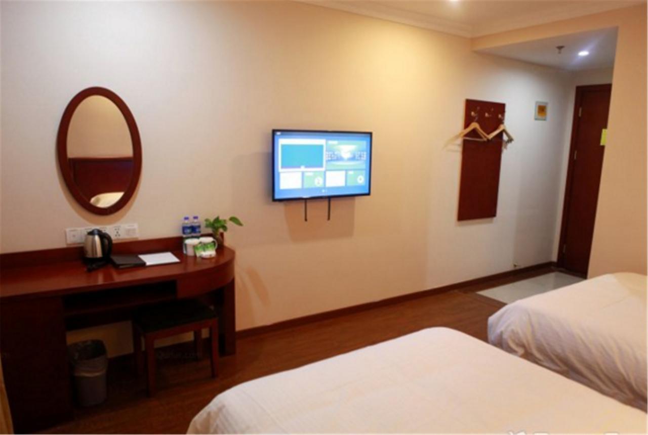 Greentree Inn Shanghai Hongqiao Hub Cao'An Road Huajiang Branch Road Express Hotel Jiading Εξωτερικό φωτογραφία